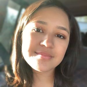 Meet your Posher, Litzy